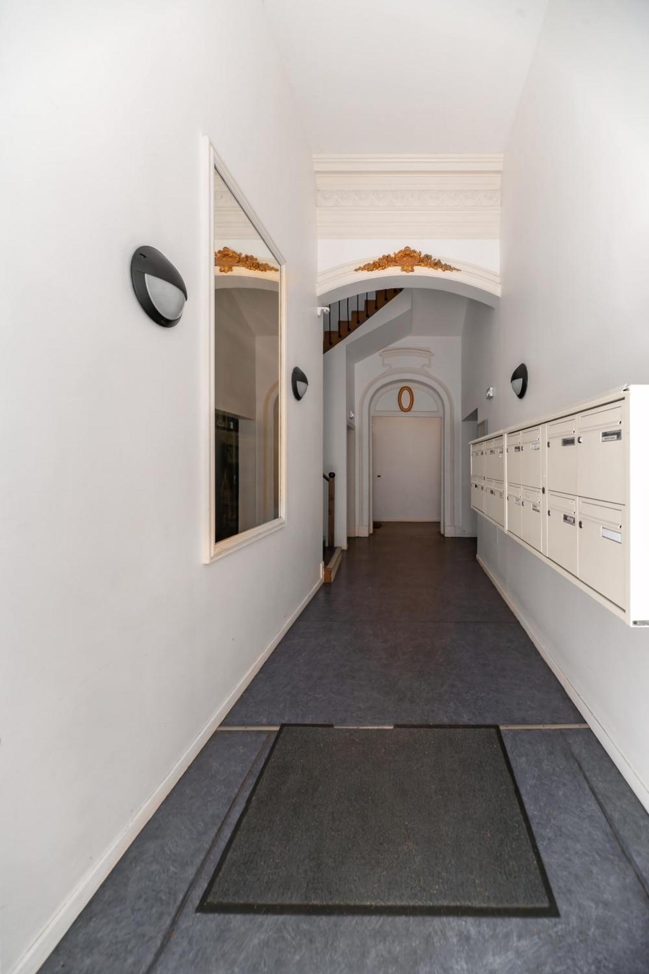 Le Brit - Grand Appartement Design, 3 Chambres, Centre Ville Виши Экстерьер фото