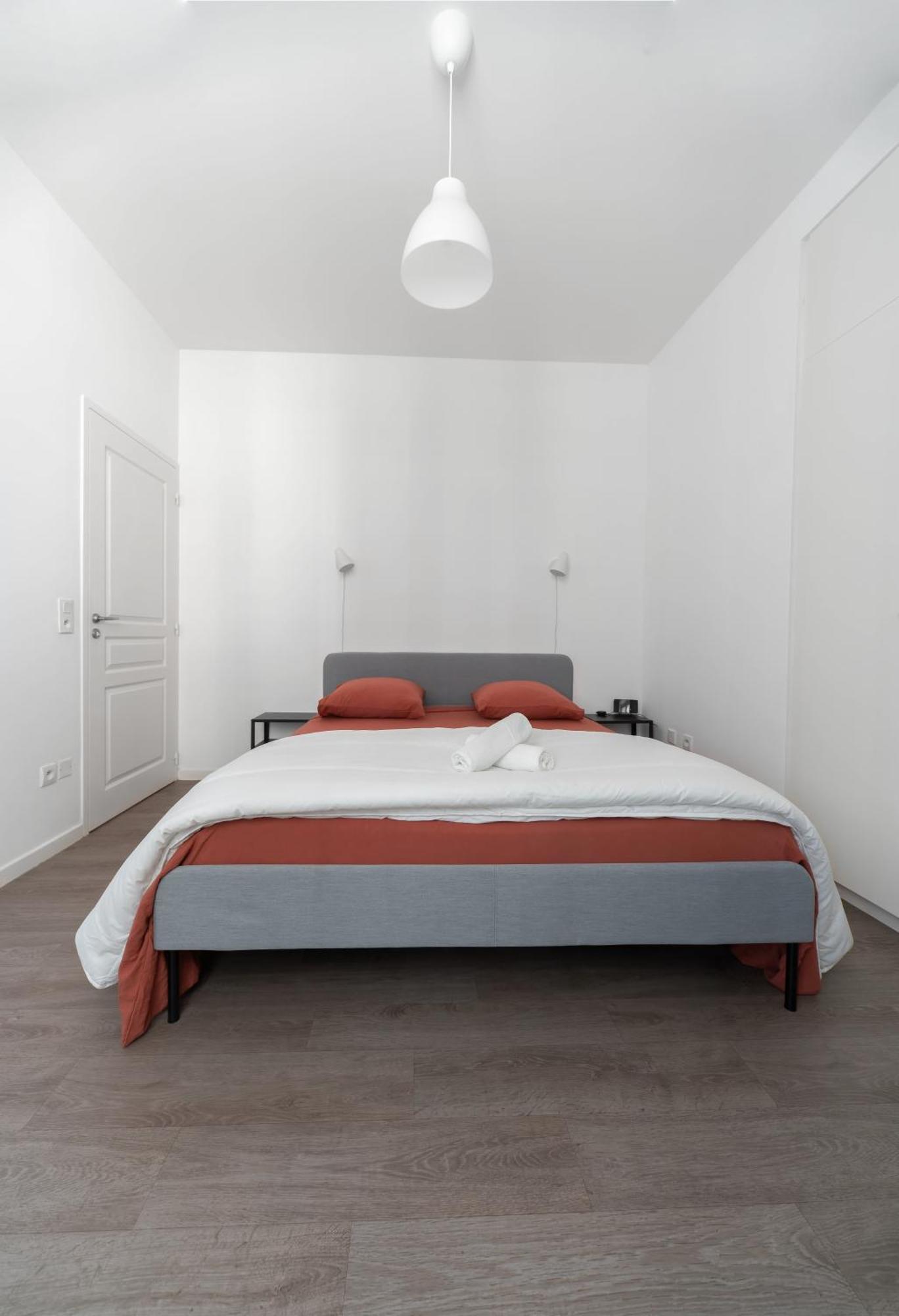 Le Brit - Grand Appartement Design, 3 Chambres, Centre Ville Виши Экстерьер фото