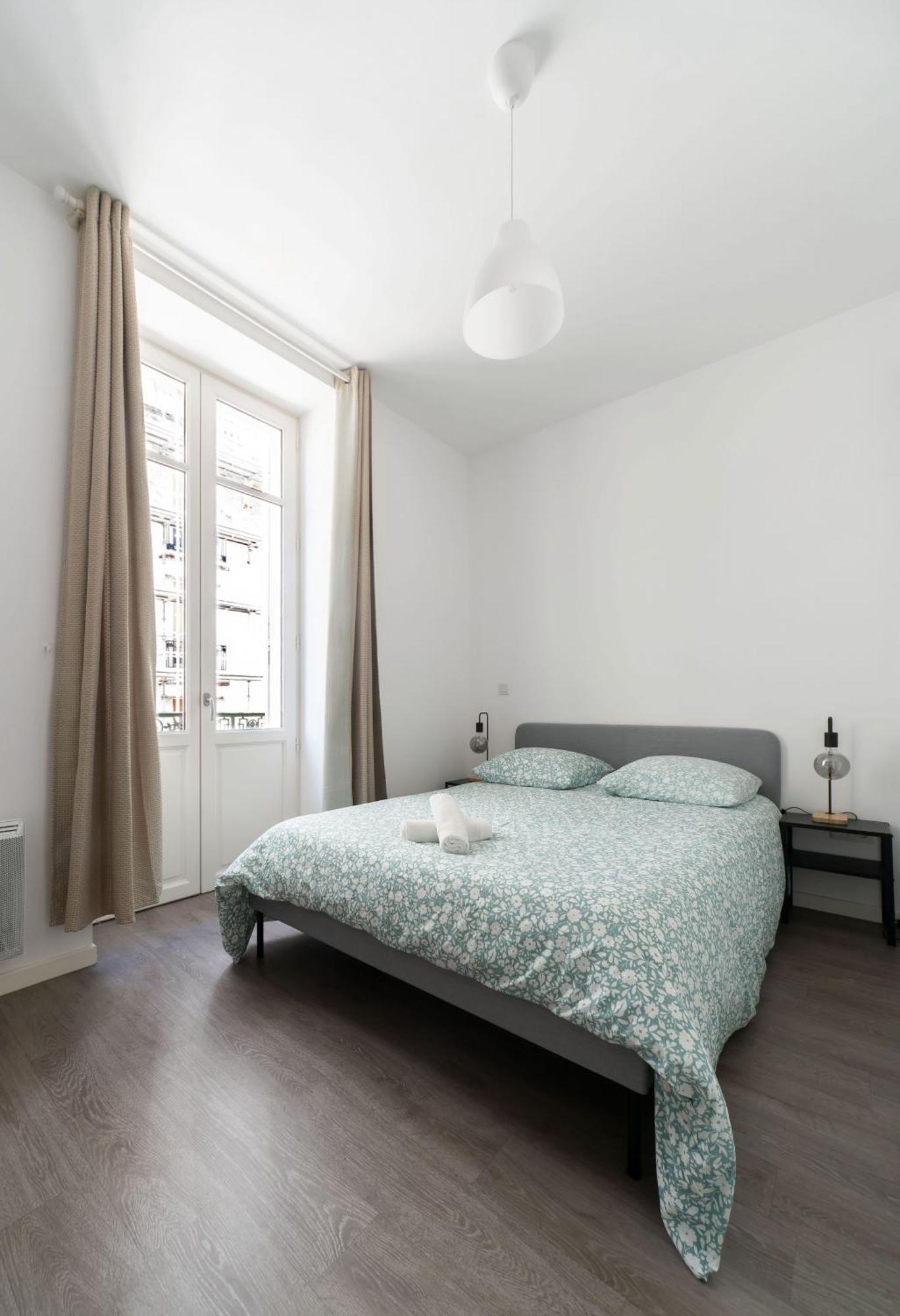 Le Brit - Grand Appartement Design, 3 Chambres, Centre Ville Виши Экстерьер фото