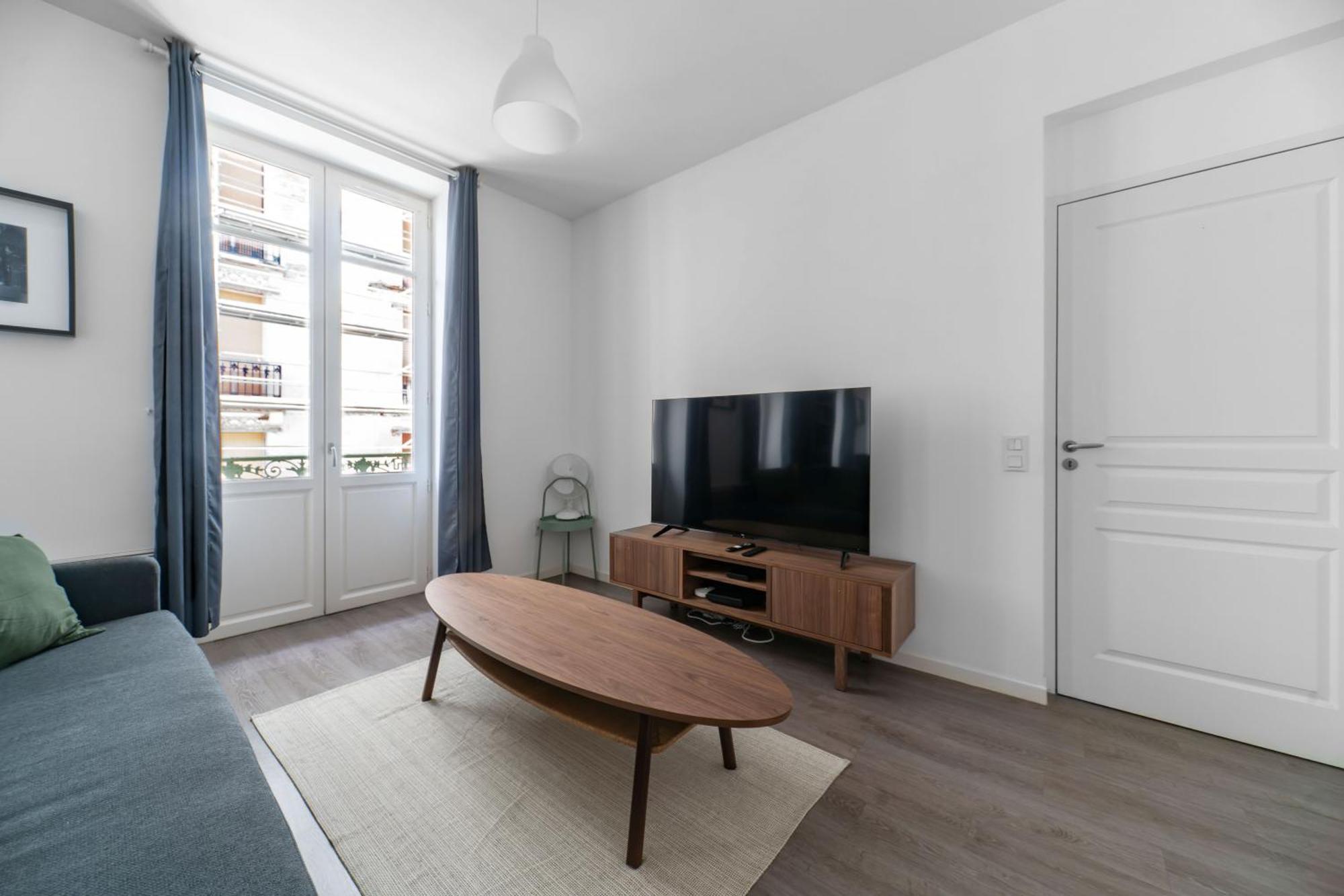 Le Brit - Grand Appartement Design, 3 Chambres, Centre Ville Виши Экстерьер фото