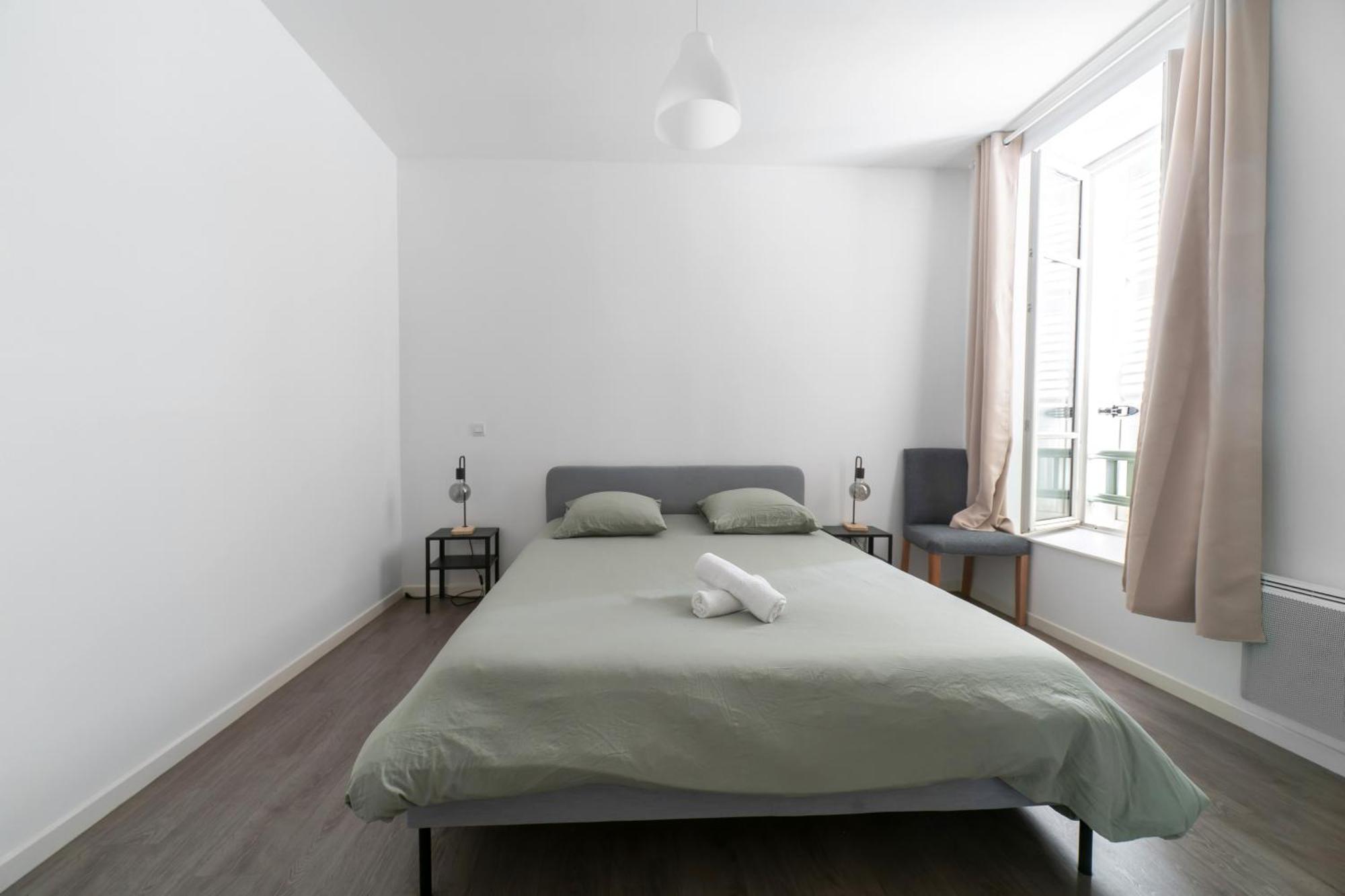 Le Brit - Grand Appartement Design, 3 Chambres, Centre Ville Виши Экстерьер фото