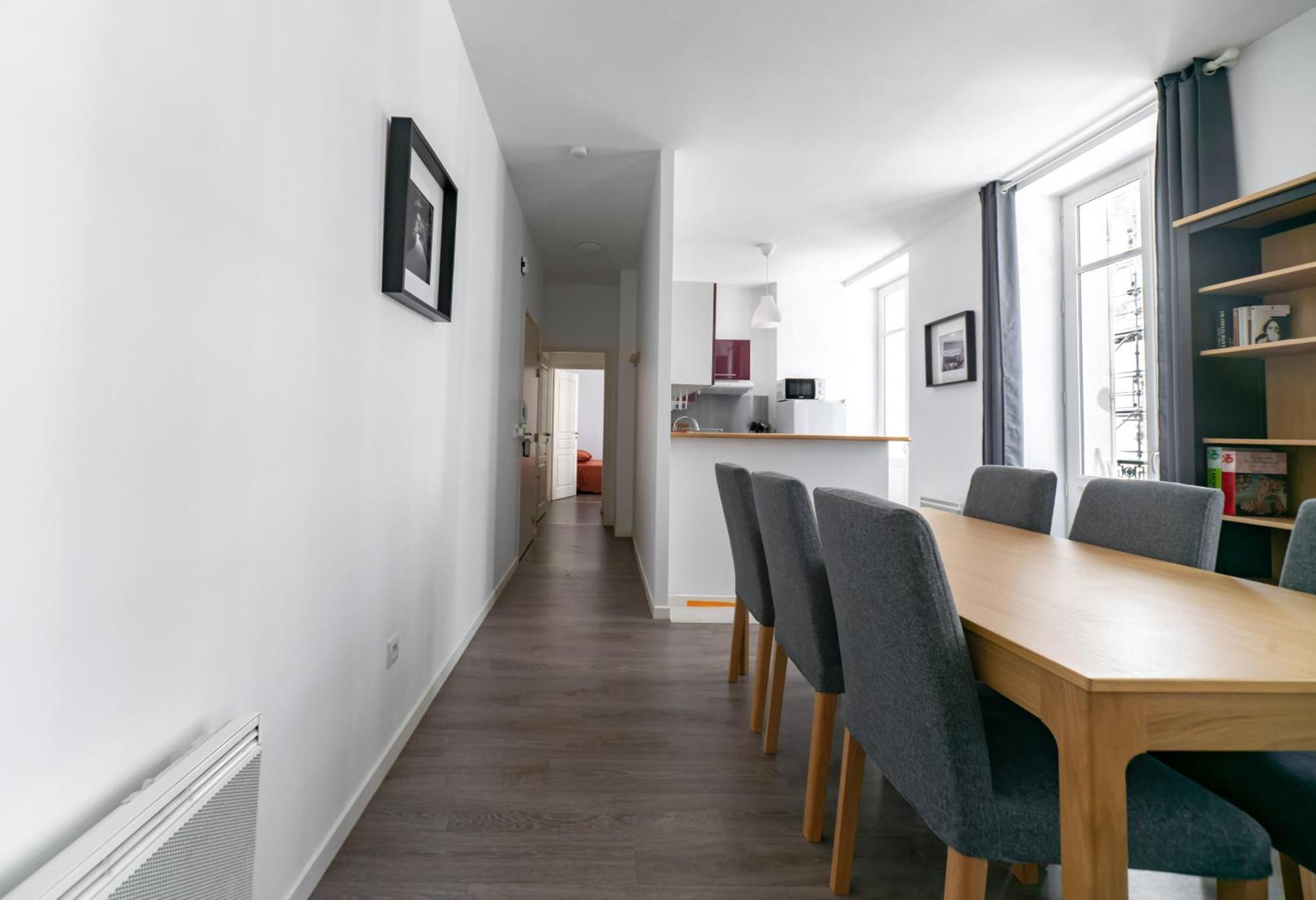 Le Brit - Grand Appartement Design, 3 Chambres, Centre Ville Виши Экстерьер фото