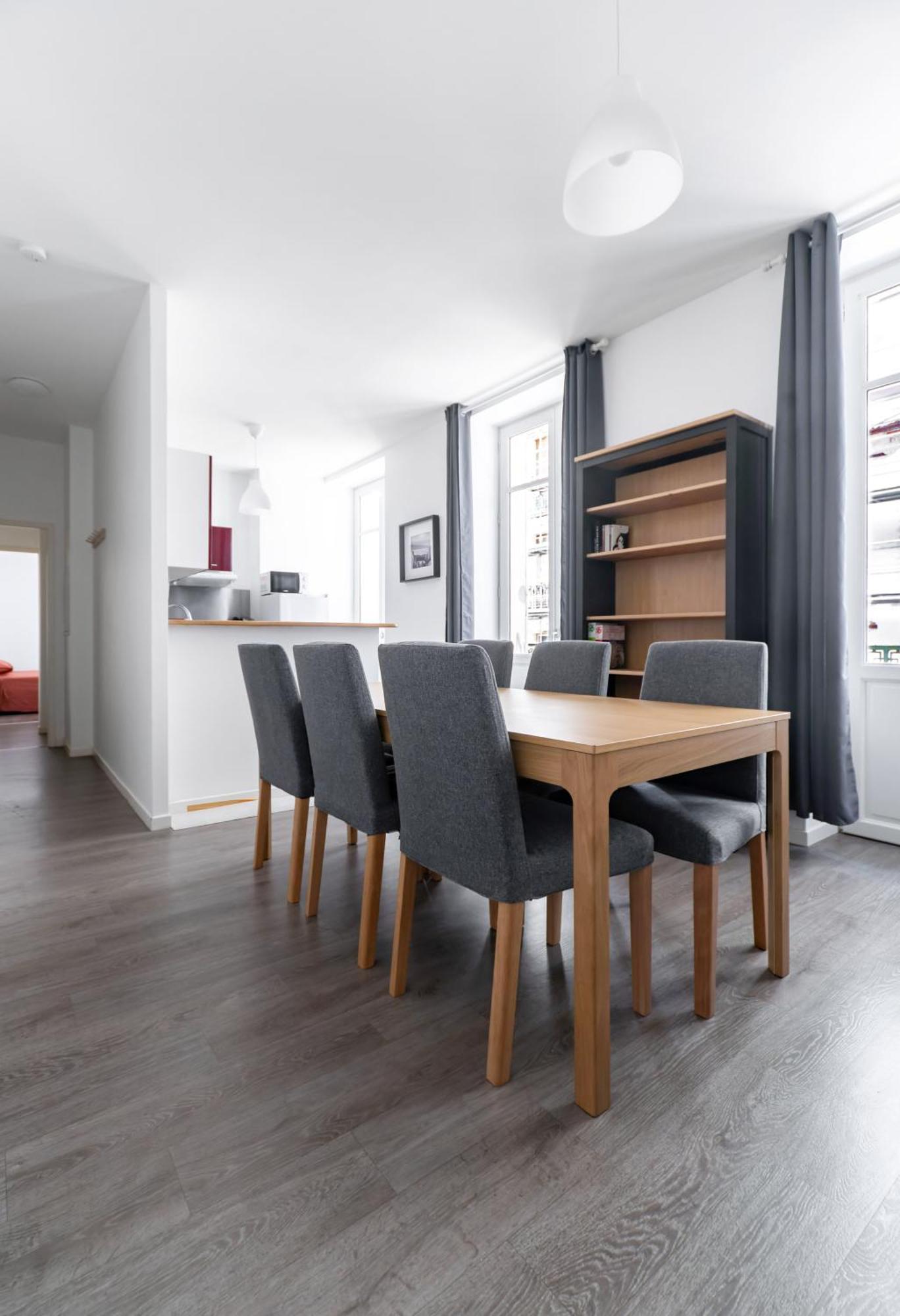 Le Brit - Grand Appartement Design, 3 Chambres, Centre Ville Виши Экстерьер фото